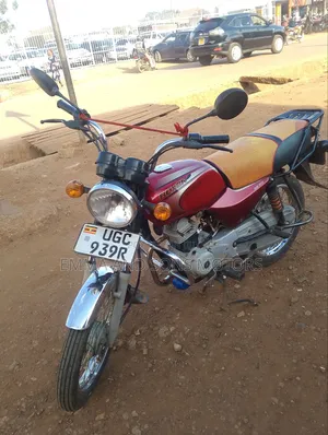 Bajaj Boxer 100 2024 Red