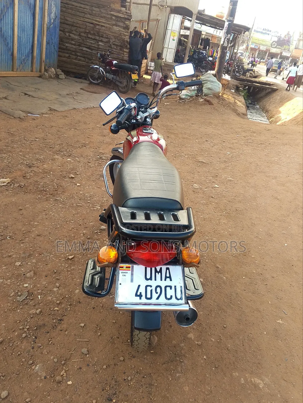 Bajaj Boxer 100 2025 Red