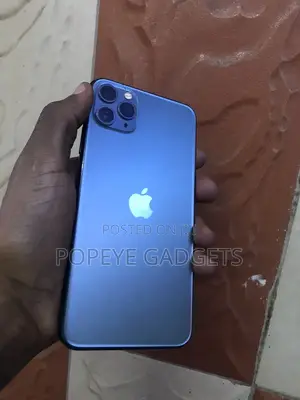Apple iPhone 11 Pro Max 64 GB Green