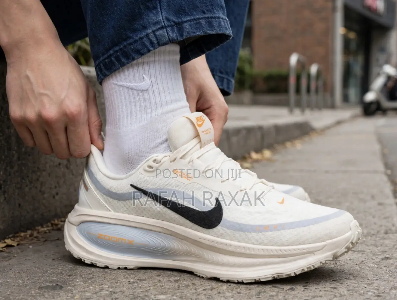 Original Cream Nike ZoomX Vomero 18 Gore-Tex Running Trainer Sneakers