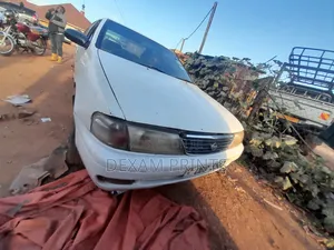 Nissan Sunny 1995 White