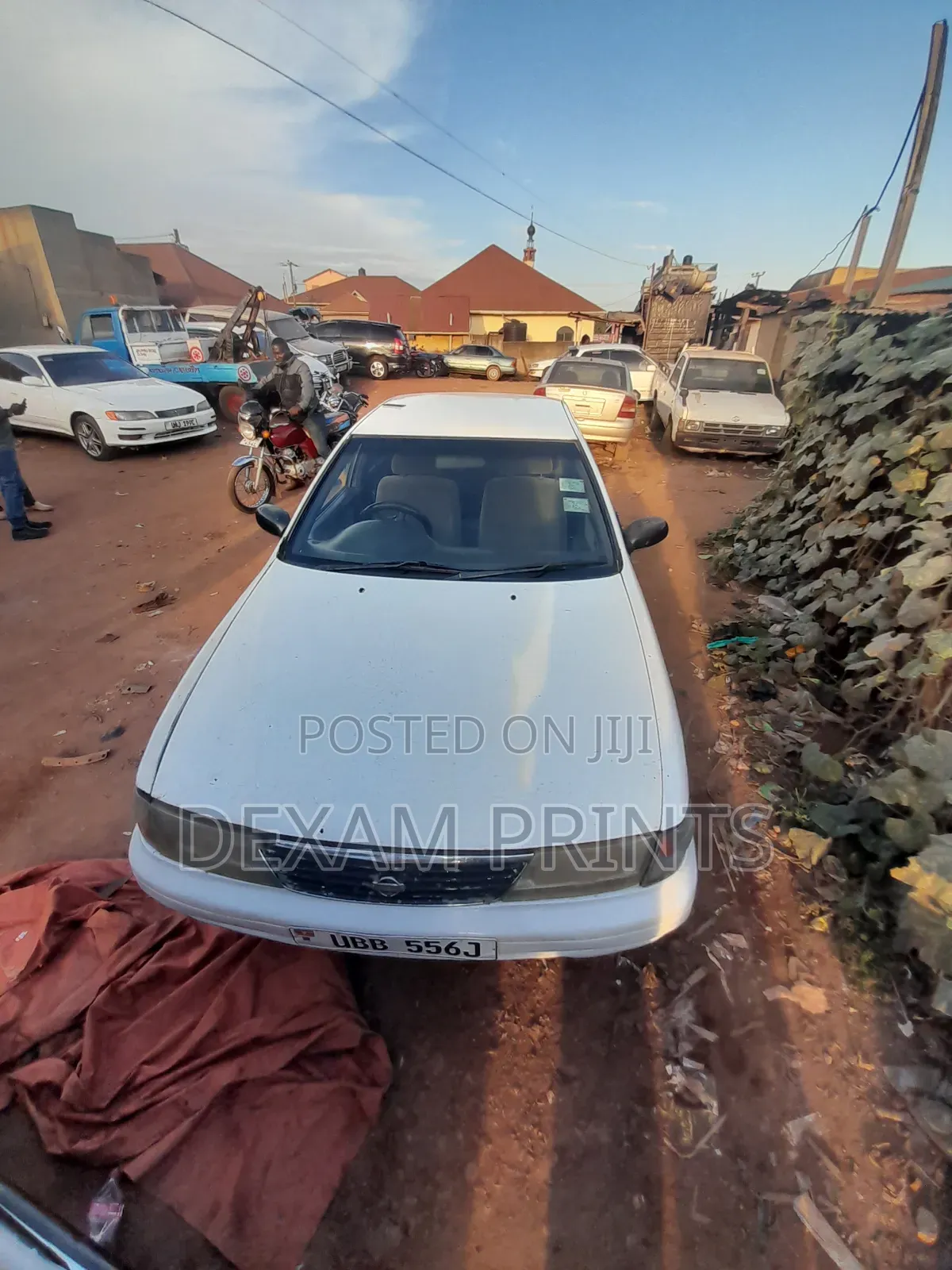 Nissan Sunny 1995 White