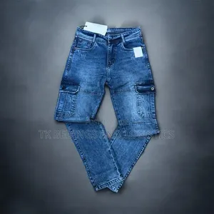 Multi Pocket Slim Variant Jeans