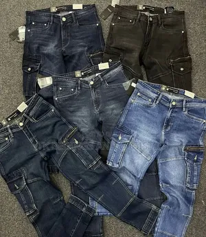 Multi Pocket Slim Variant Jeans