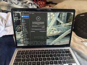 Laptop Apple MacBook Air 2020 8GB Intel Core i5 SSD 512GB