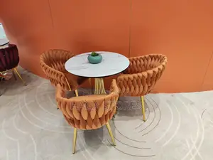 Round Dinning Table Set