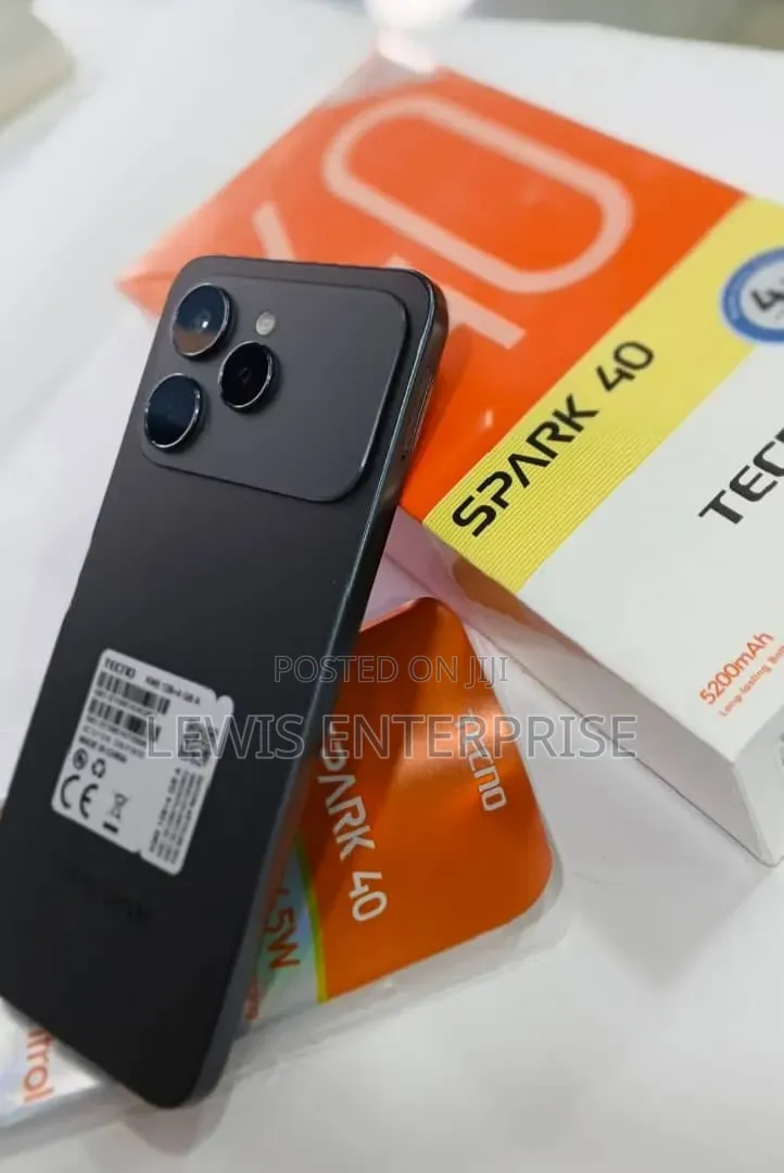 New Tecno Spark 40 128 GB Black