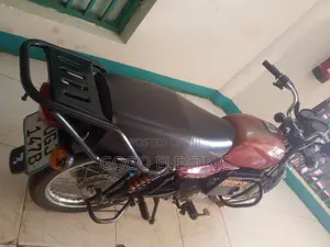 Bajaj Boxer 100 2024 Red
