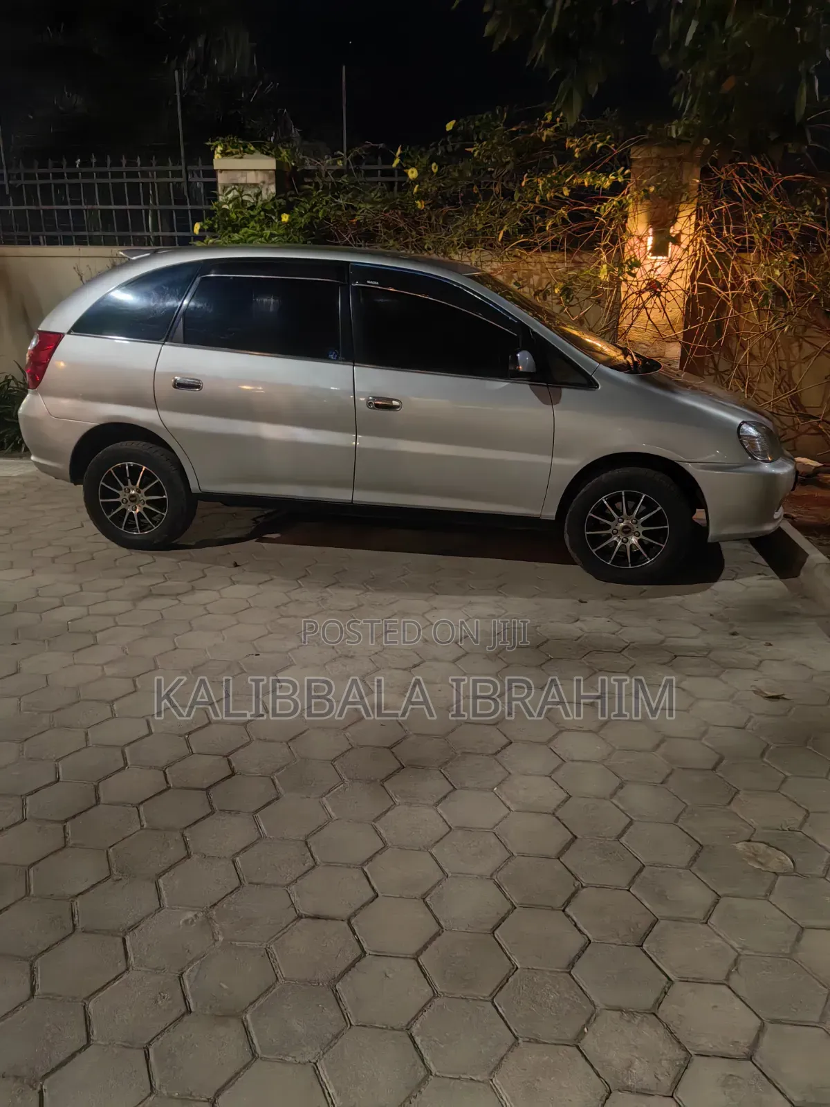 Toyota Nadia 1999 Silver