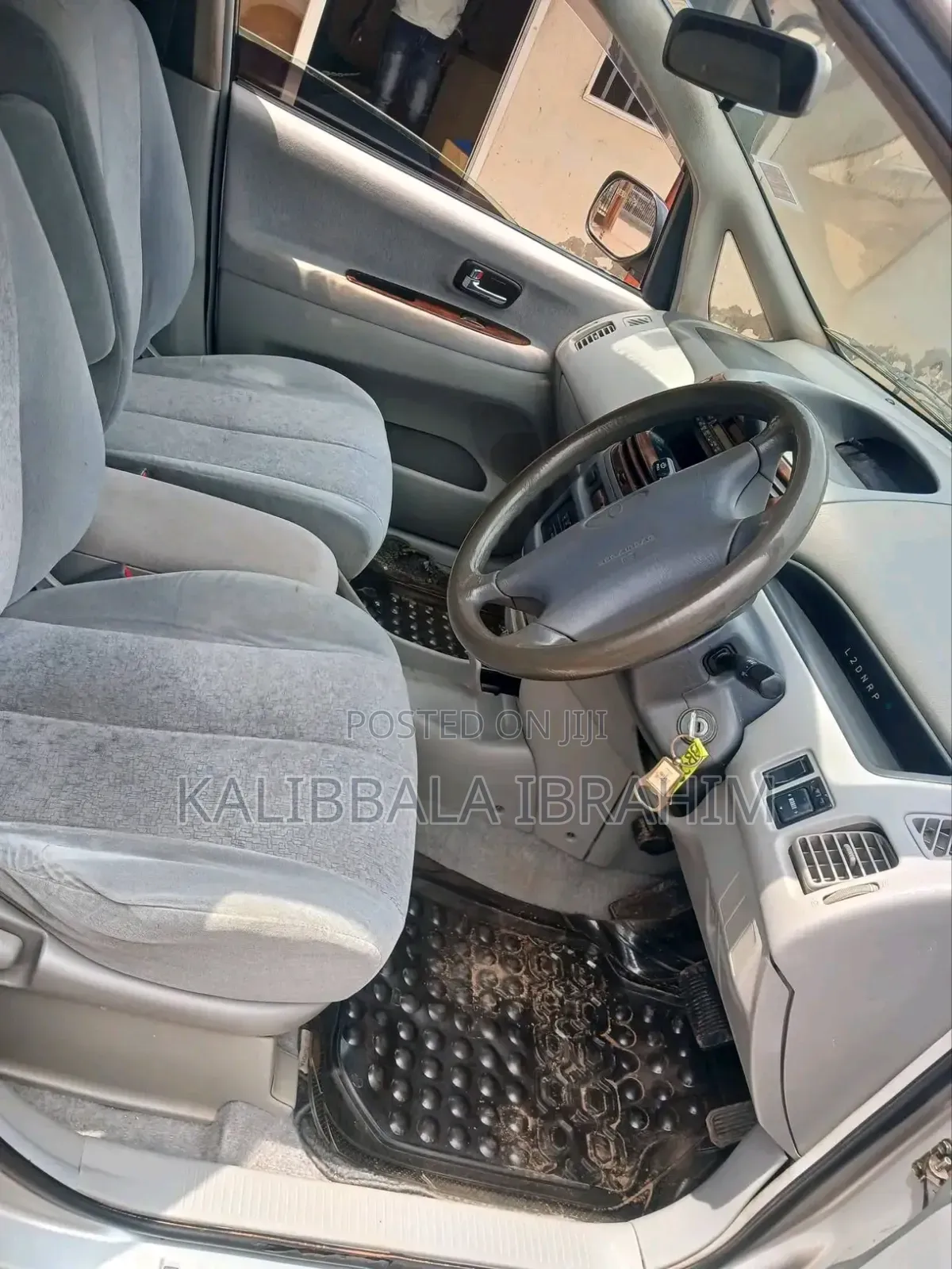 Toyota Nadia 1999 Silver