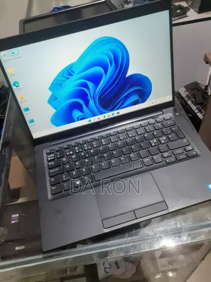 Laptop Dell Latitude 7390 8GB Intel Core i5 SSD 256GB