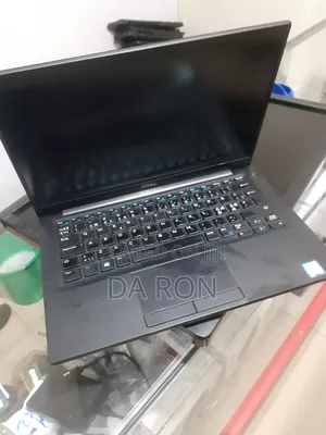 Laptop Dell Latitude 7390 8GB Intel Core i5 SSD 256GB