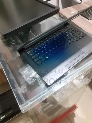 Laptop Dell Latitude 7390 8GB Intel Core i5 SSD 256GB