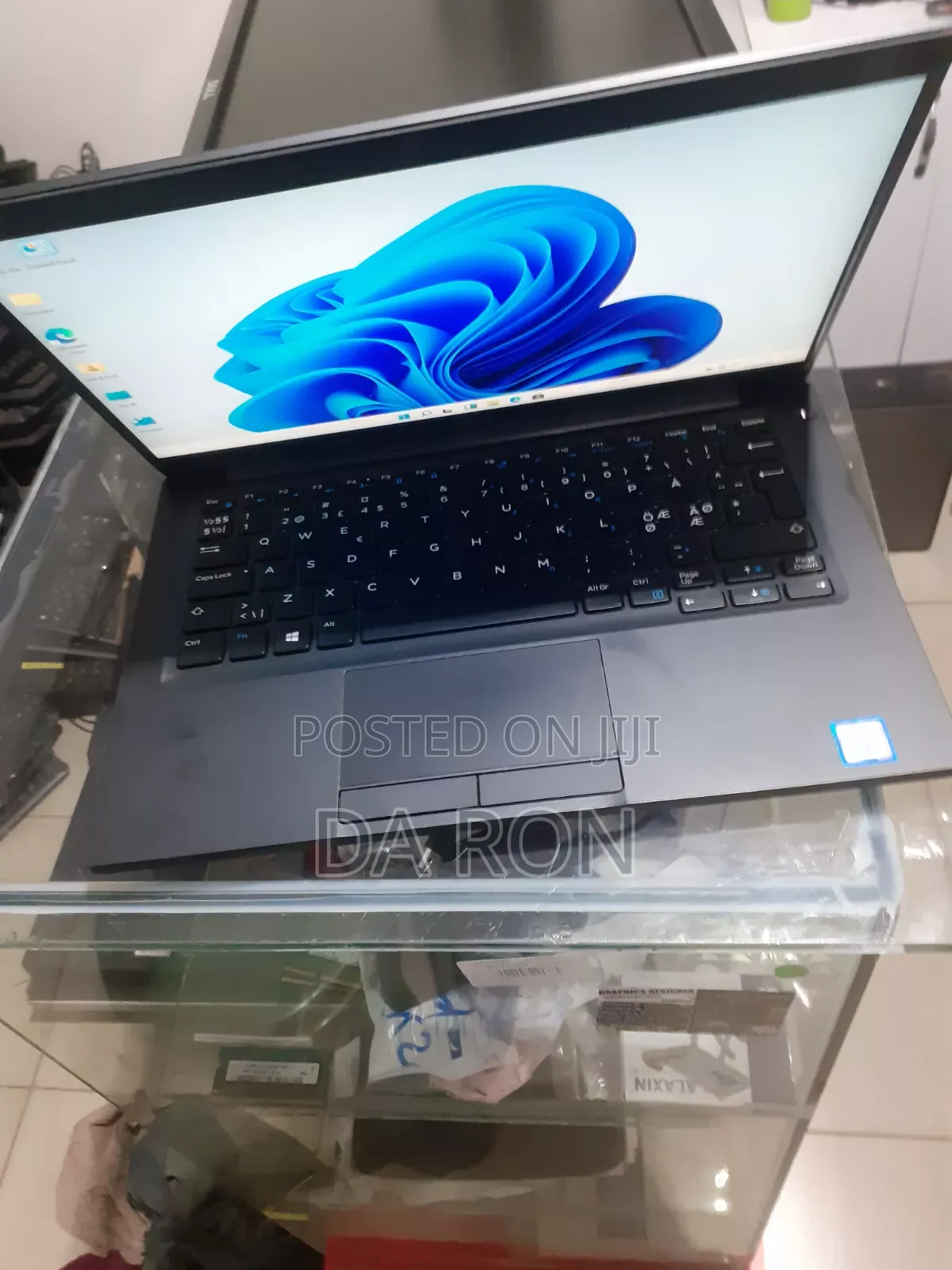 Laptop Dell Latitude 7390 8GB Intel Core i5 SSD 256GB