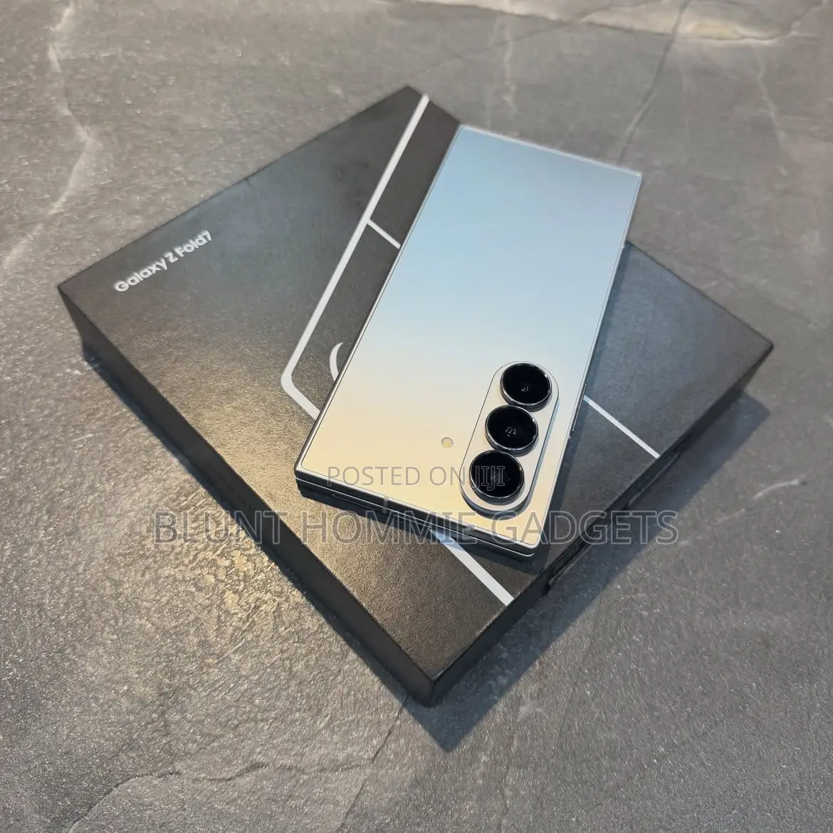 New Samsung Galaxy Z Fold7 512 GB Silver