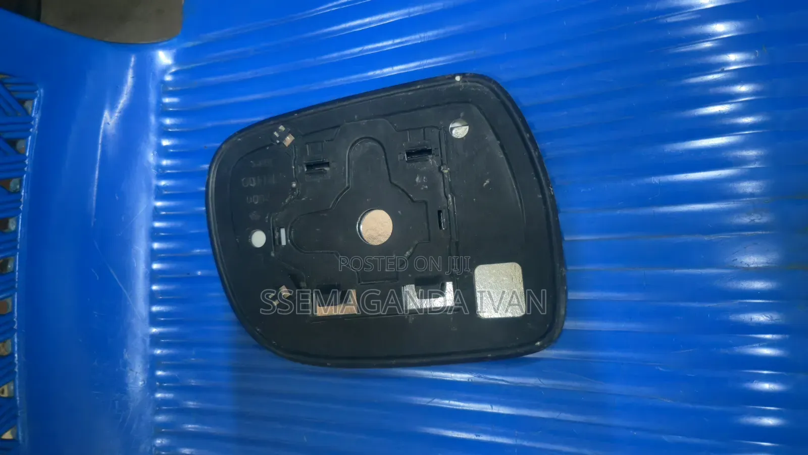 Kawundo Harrier Mirror Plate in Its Original