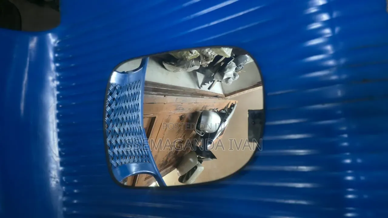 Harrier Model 2012 Original Side Mirror Plate