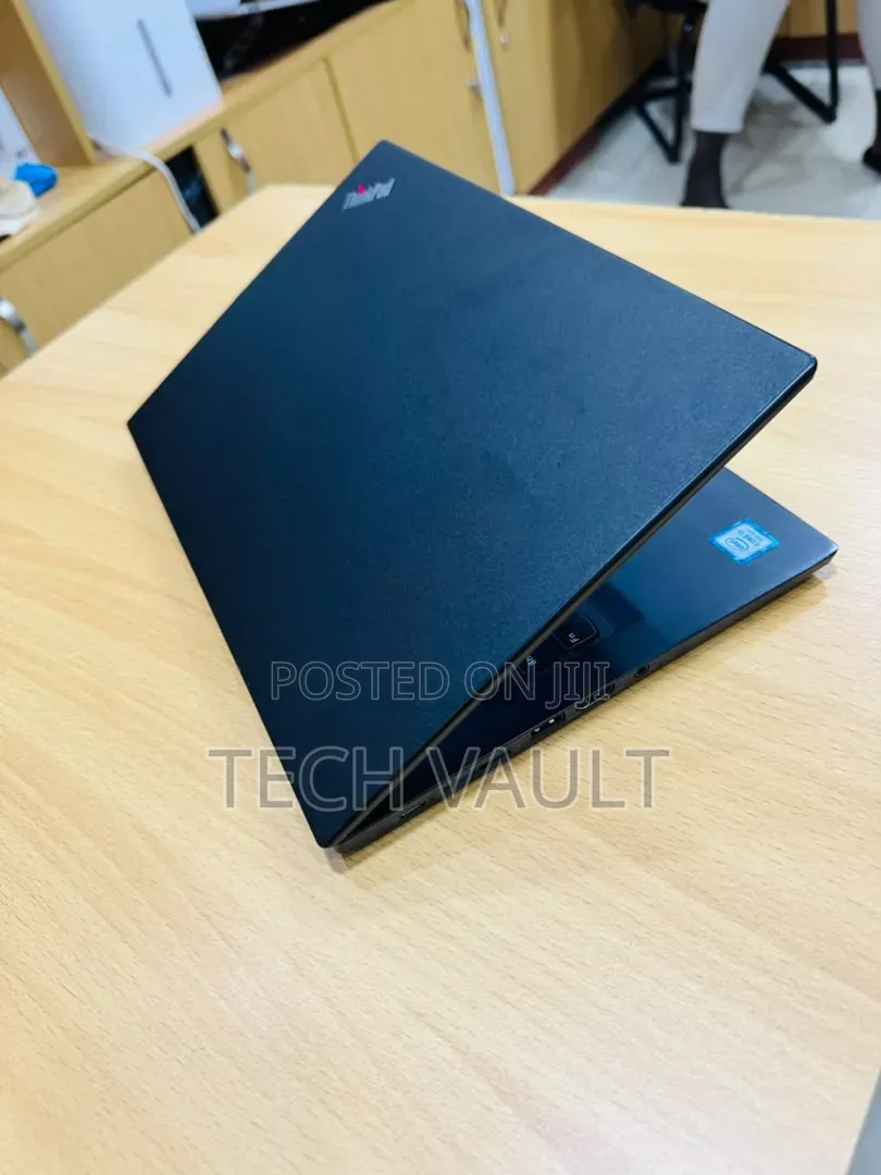 New Laptop Lenovo ThinkPad X280 8GB Intel Core i5 SSD 256GB