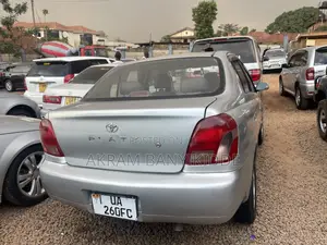 Toyota Platz 2003 Silver