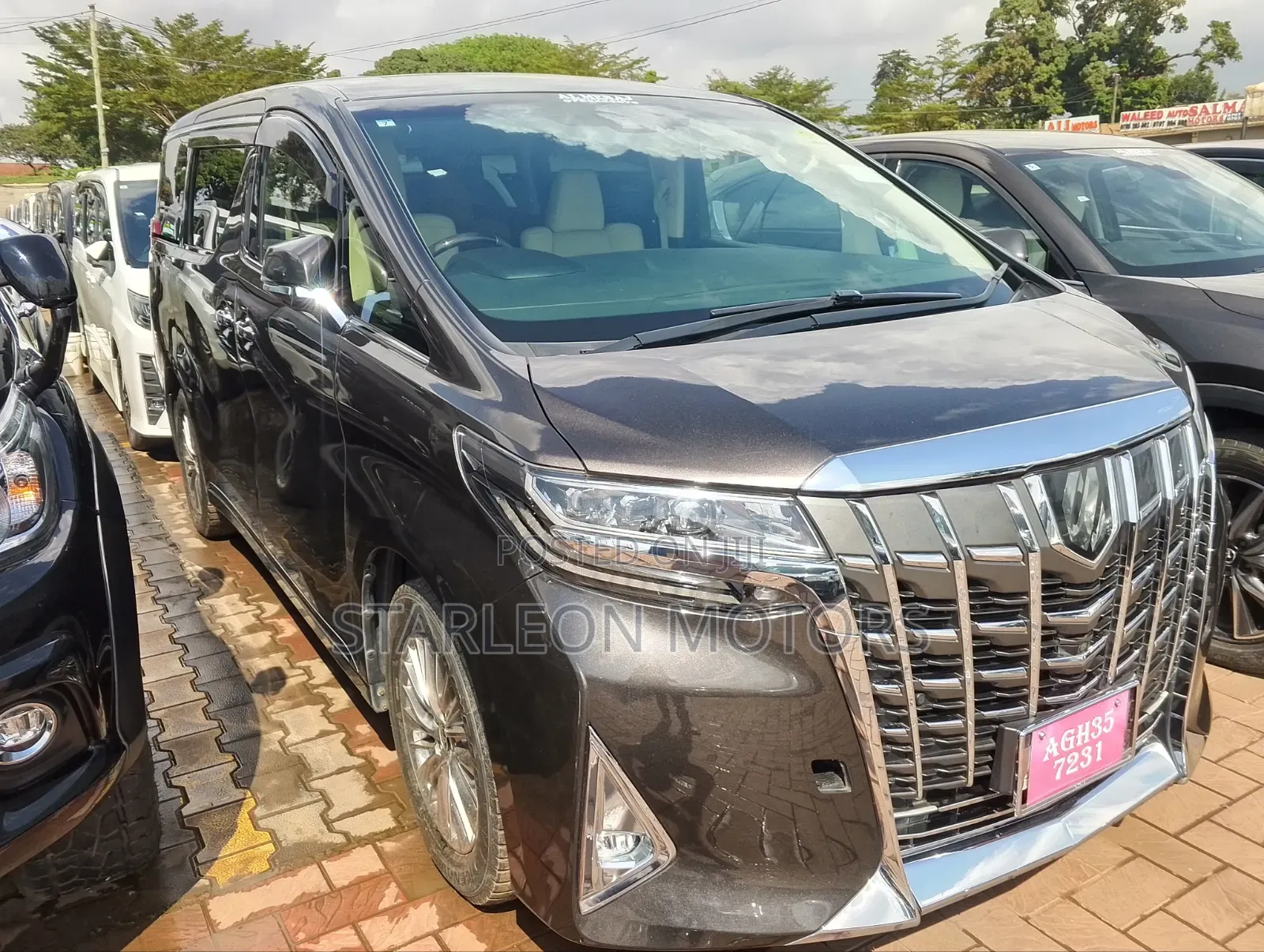 Toyota Alphard 2020 Gray