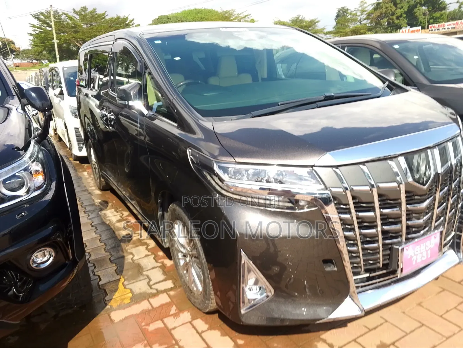 Toyota Alphard 2020 Gray