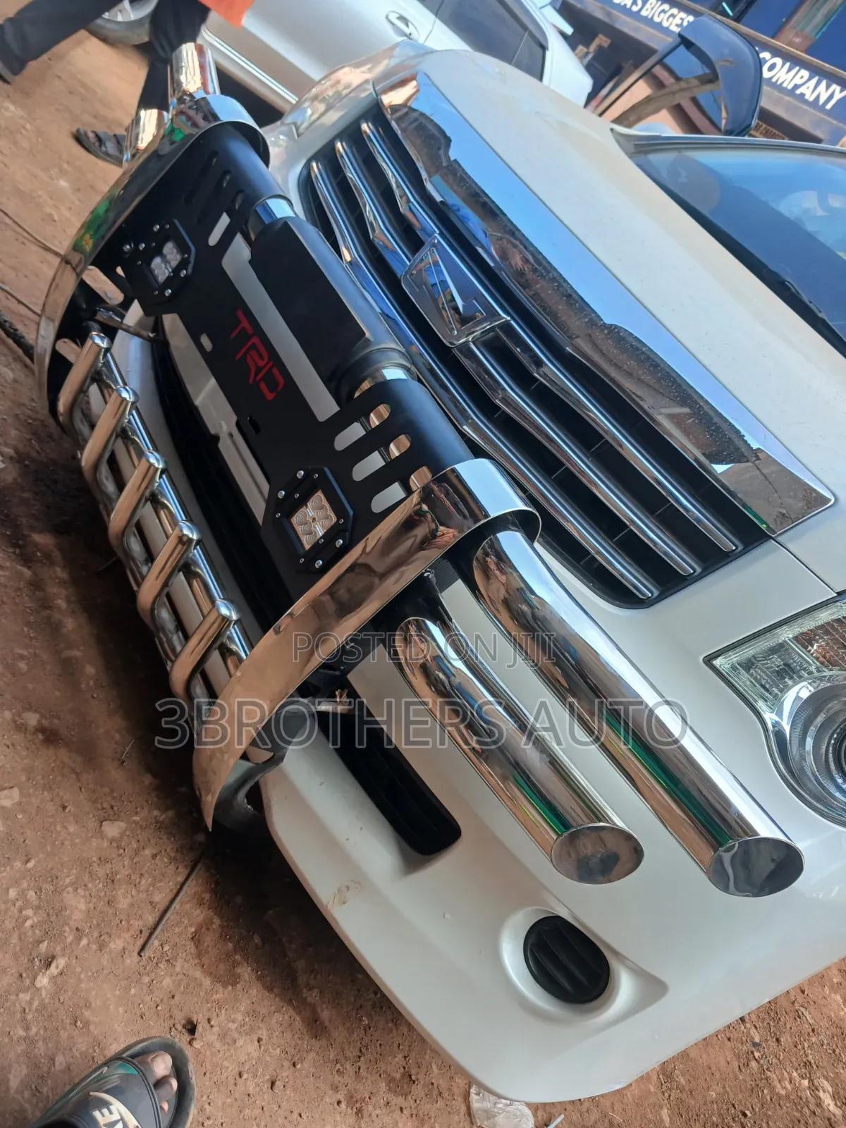 Noah TRD Front Guards
