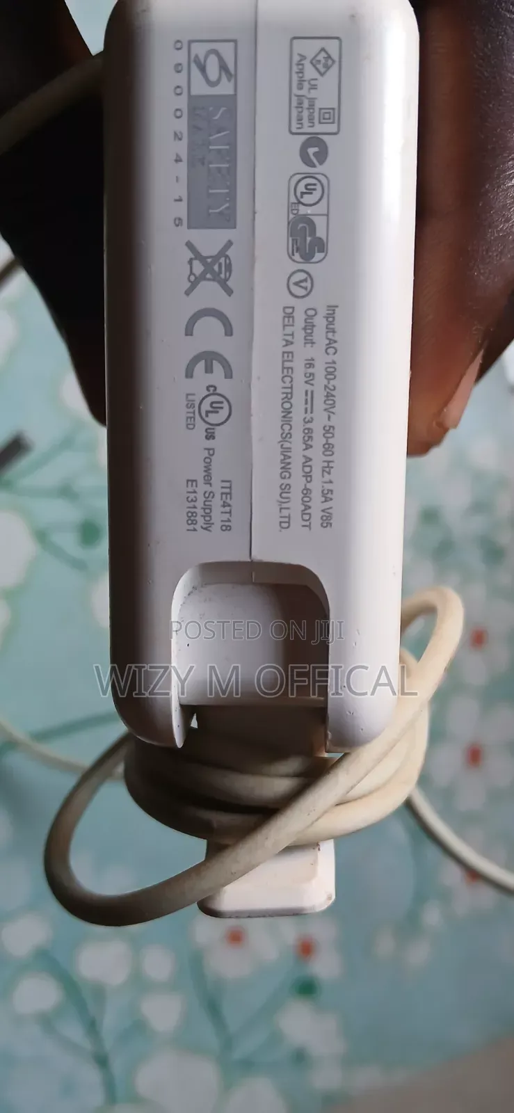 Apple Mac Book Charger