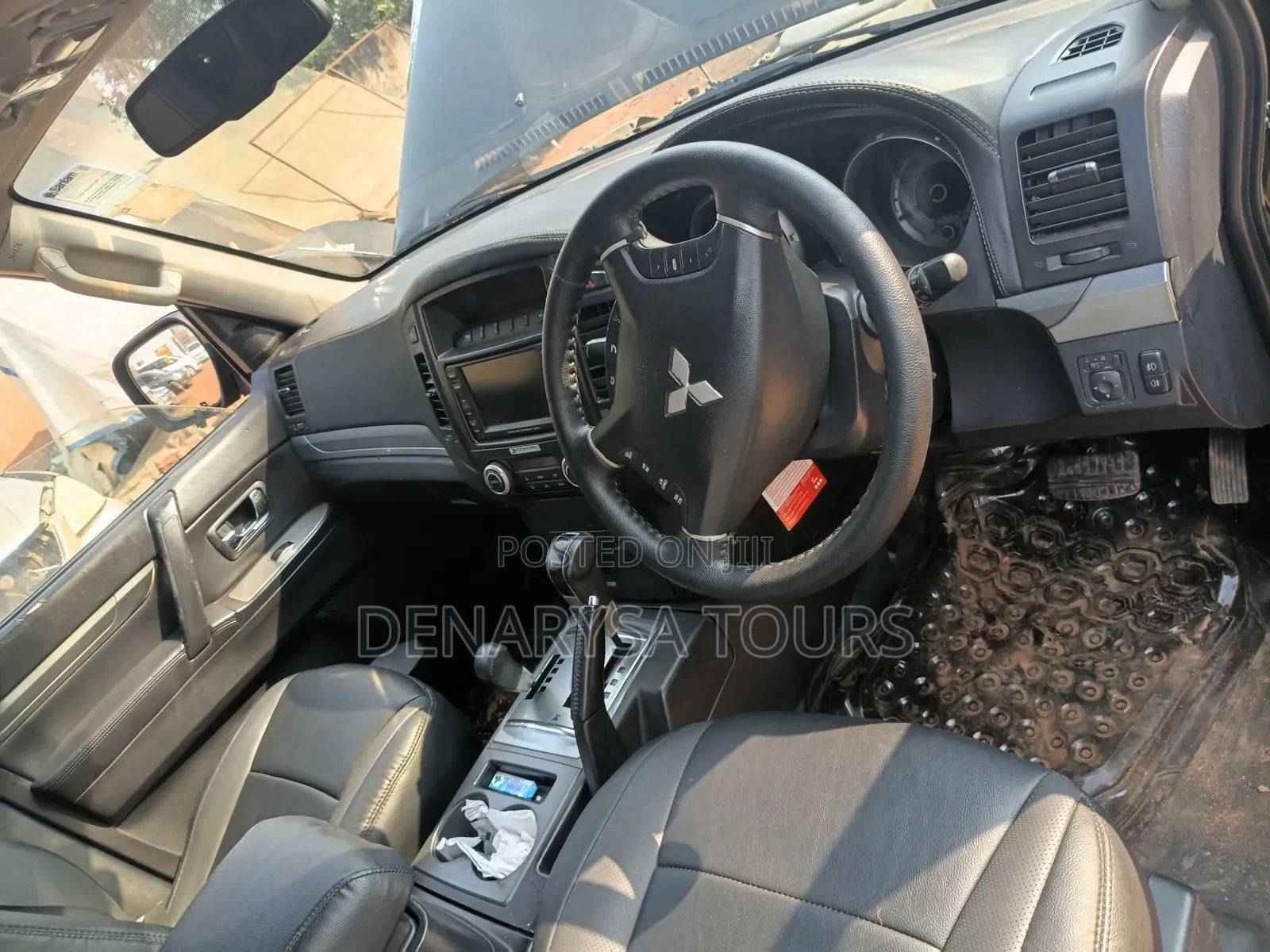 Mitsubishi Pajero 2013