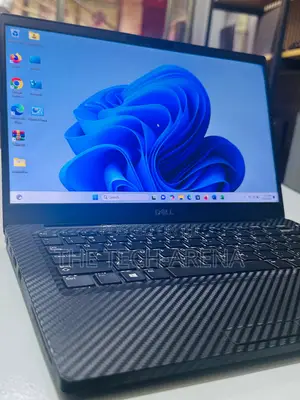 Laptop Dell Latitude 7390 8GB Intel Core i7 SSD 256GB