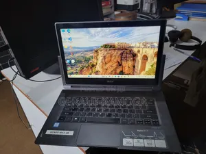 Laptop Acer Aspire R7 8GB Intel Core i5 SSD 128GB