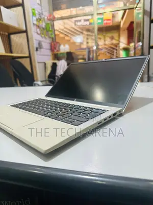 Laptop HP EliteBook 830 G8 16GB Intel Core i7 SSD 512GB