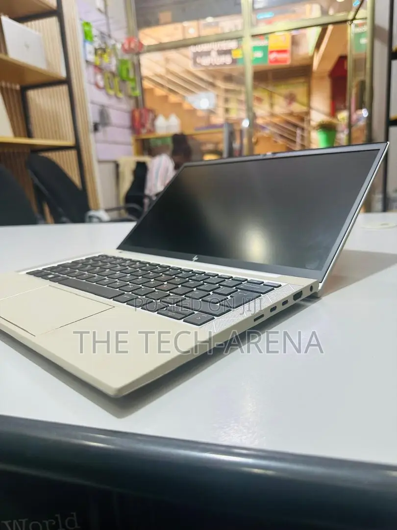 Laptop HP EliteBook 830 G8 16GB Intel Core i7 SSD 512GB