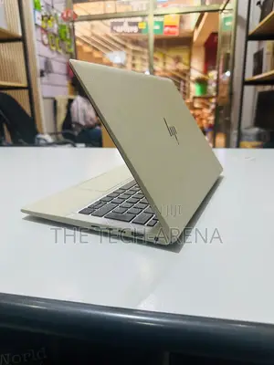 Laptop HP EliteBook 830 G8 16GB Intel Core i7 SSD 512GB