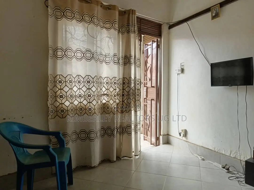 2bdrm House in Division A for sale