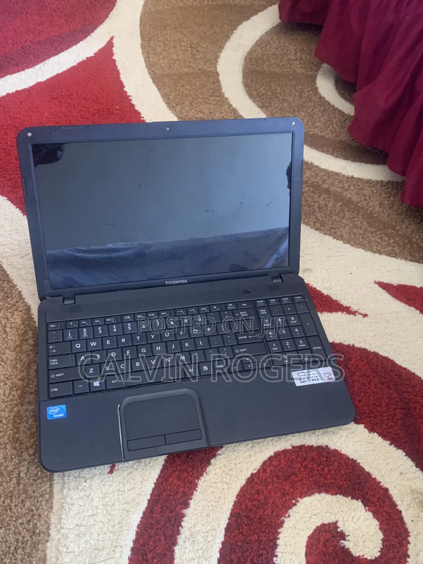 Laptop Toshiba Satellite C850 8GB Intel Pentium HDD+SSD 160GB