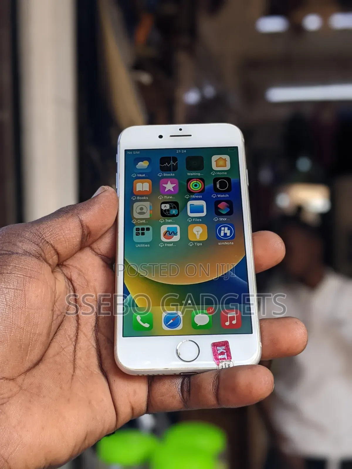 Apple iPhone 8 64 GB White