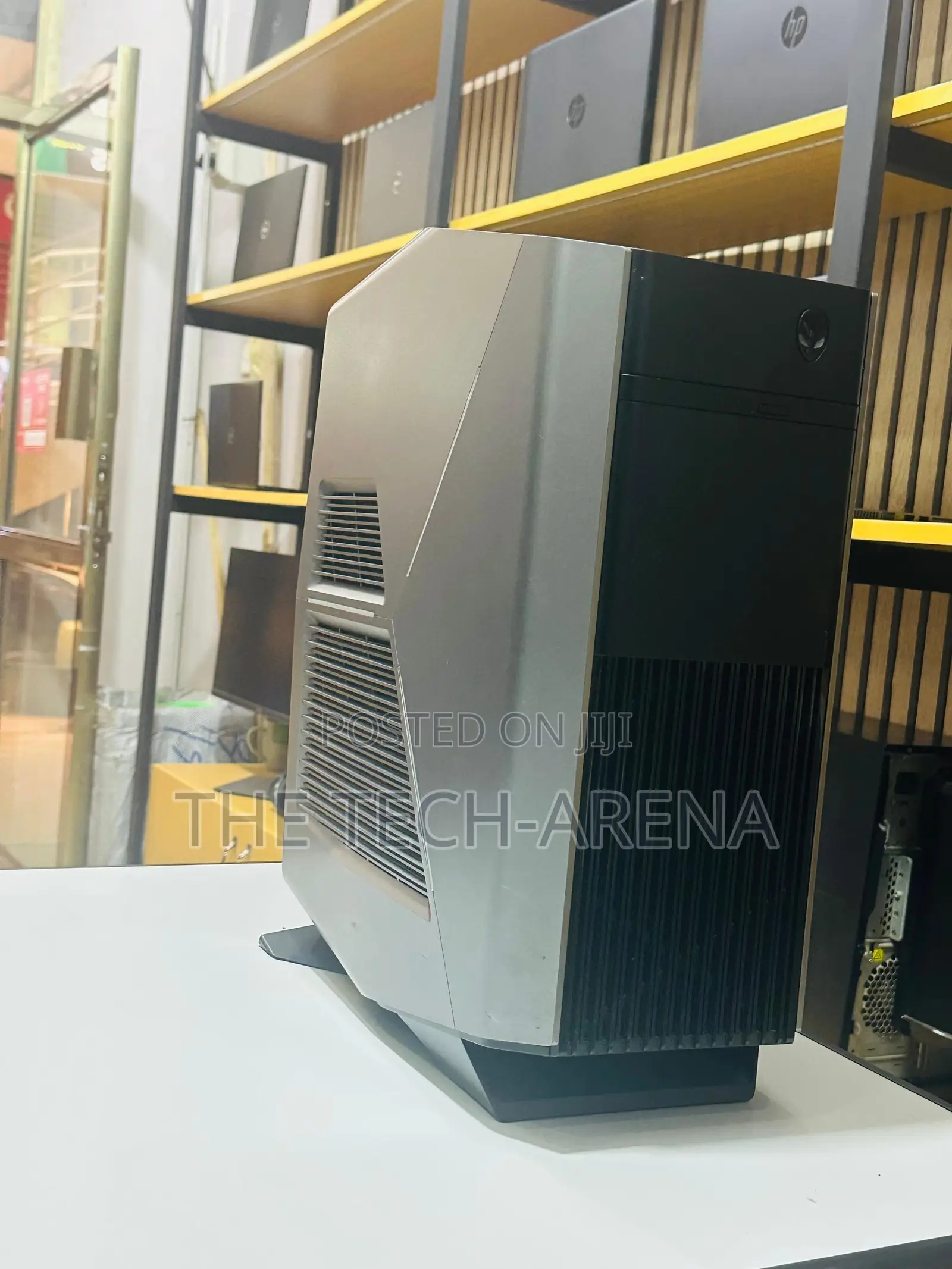 New Dell Alienware Aurora R12 16GB Intel Core i7 SSD 1T