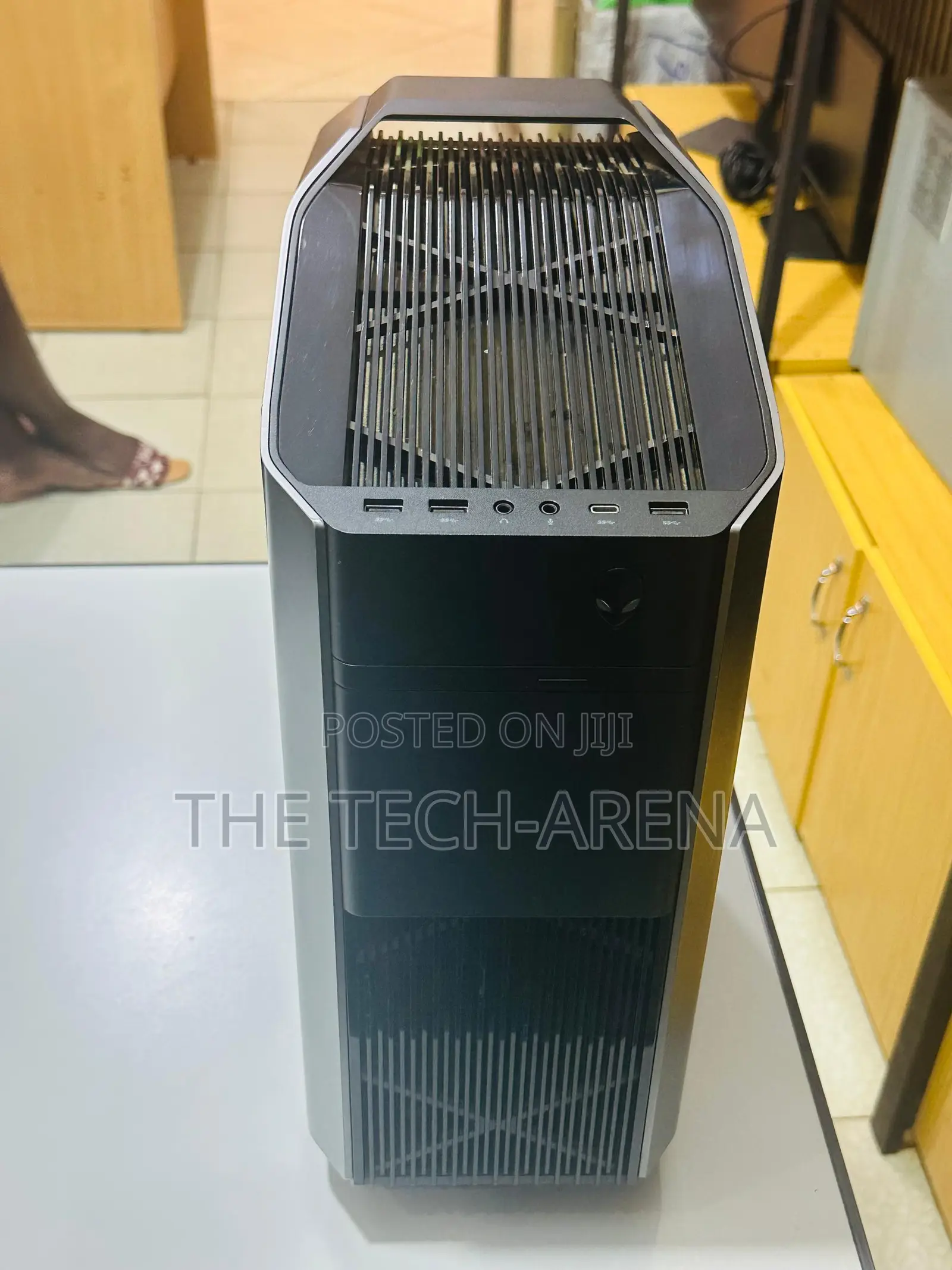 New Dell Alienware Aurora R12 16GB Intel Core i7 SSD 1T