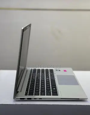 Laptop HP EliteBook 830 G9 8GB Intel Core i5 SSD 256GB