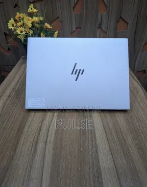 Laptop HP EliteBook 840 G10 16GB Intel Core i7 SSD 512GB