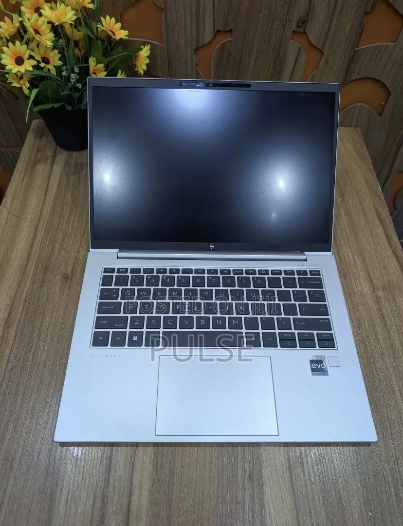 Laptop HP EliteBook 840 G10 16GB Intel Core i7 SSD 512GB
