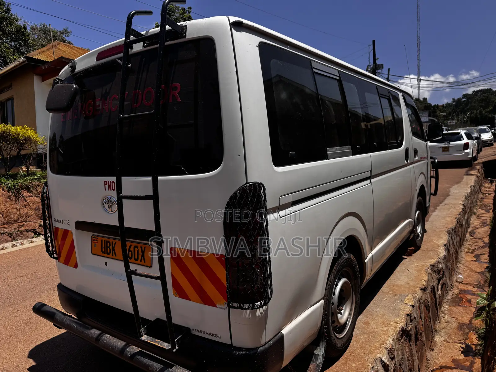 Toyota HiAce 2010 White