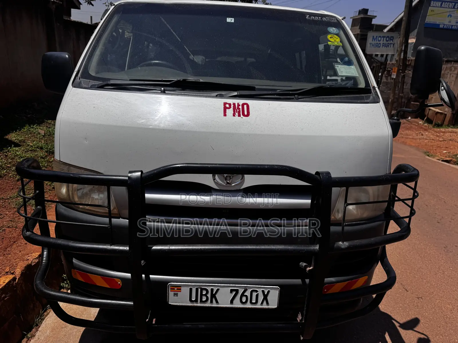 Toyota HiAce 2010 White