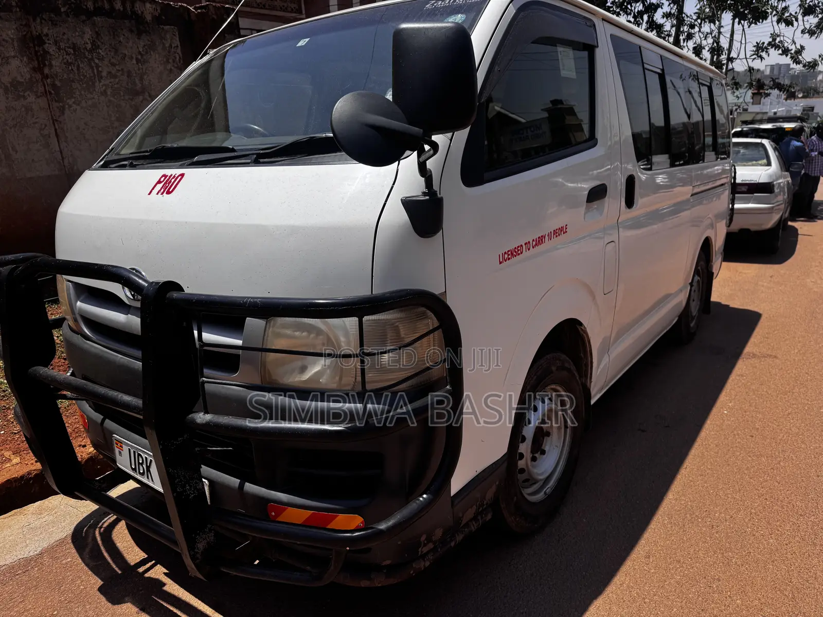 Toyota HiAce 2010 White