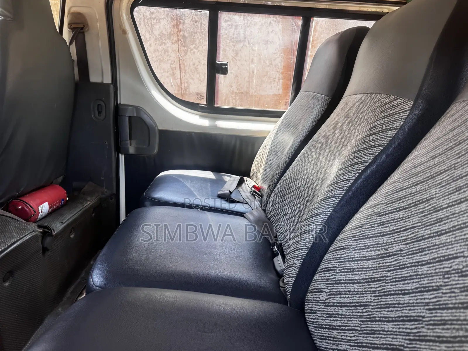 Toyota HiAce 2010 White