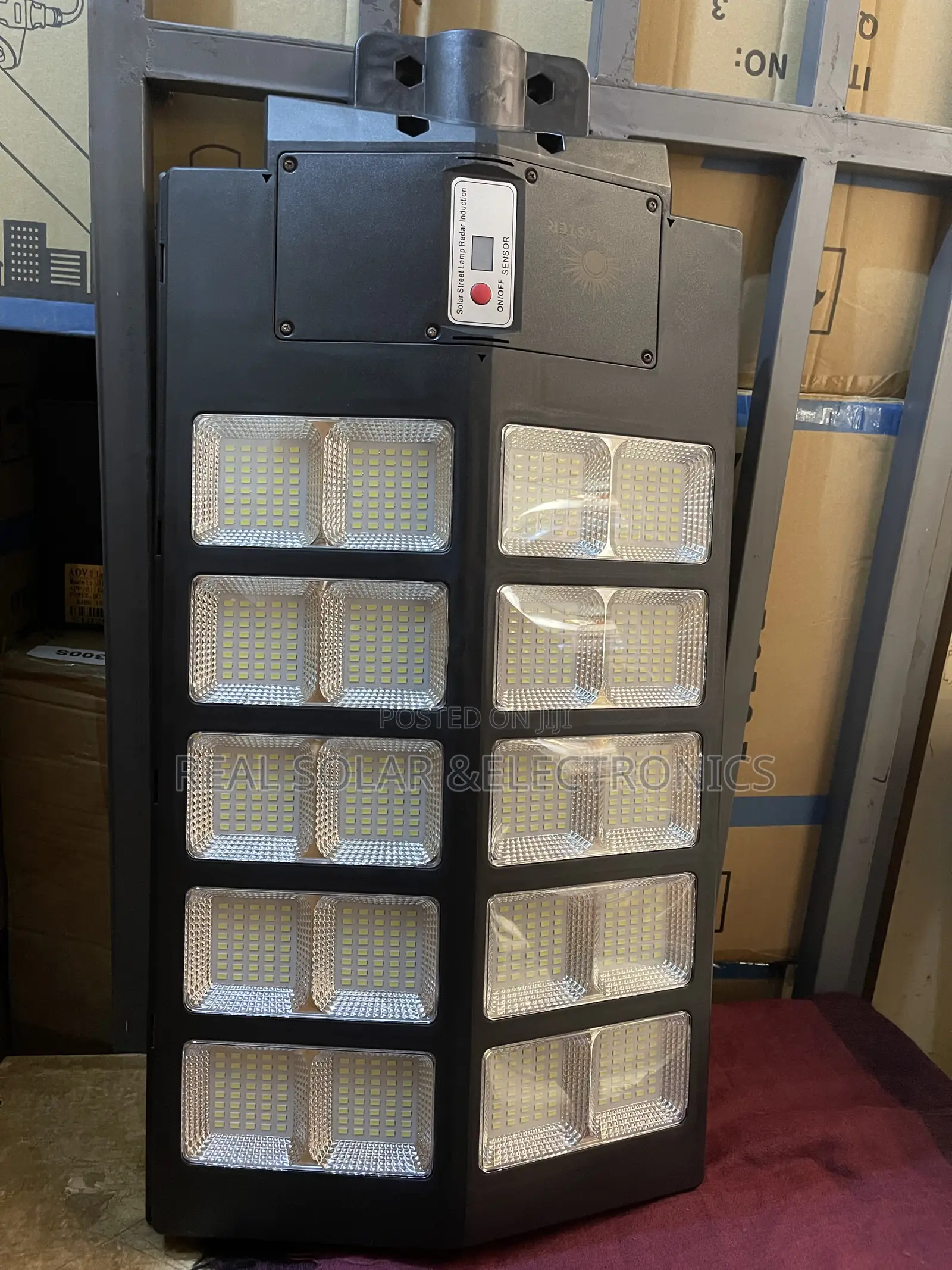 1000 Solar Street Light