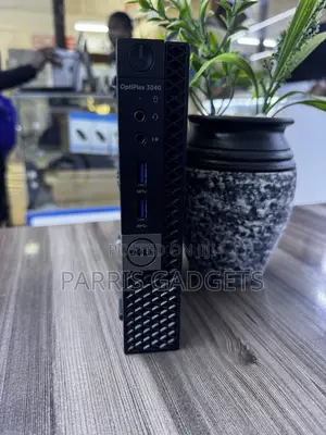Desktop Computer Dell Optiplex 3040 8GB Intel Core i5 SSD 256GB
