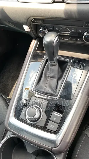 Mazda CX-8 2017 Blue