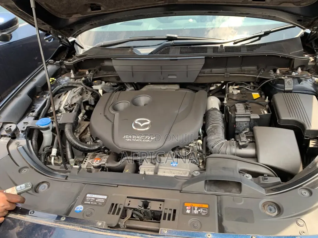 Mazda CX-8 2017 Blue