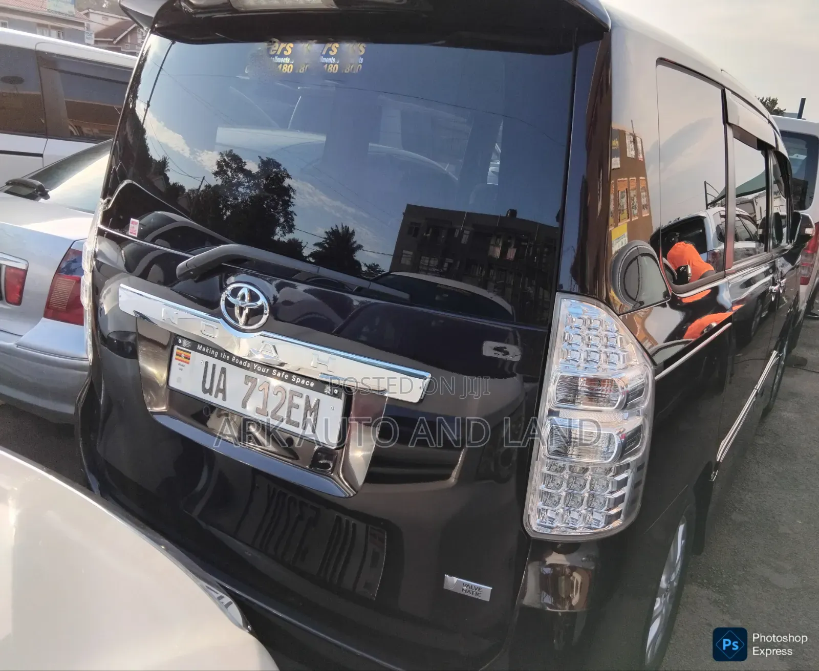 Toyota Noah 2012 Purple